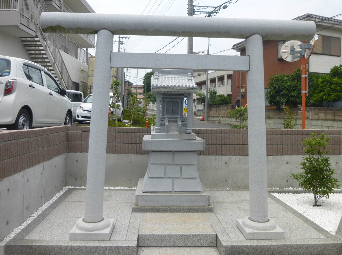 紙敷中内新兵衛弁財天